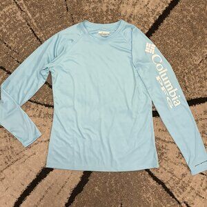 Women's Size Medium Columbia PFG Activewear Top